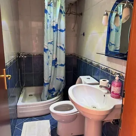 Apartament Spacious Urban In Tirana